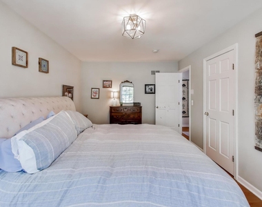 21301 N Woodland Avenue - Photo Thumbnail 19