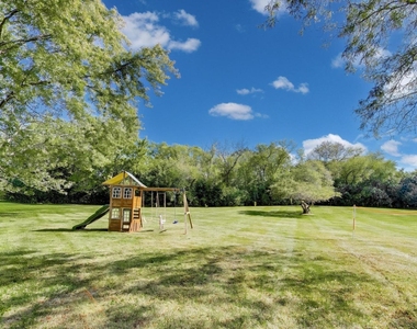 21301 N Woodland Avenue - Photo Thumbnail 33
