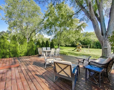 21301 N Woodland Avenue - Photo Thumbnail 30