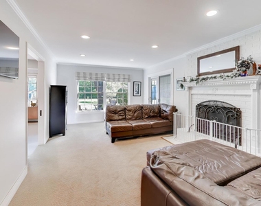 21301 N Woodland Avenue - Photo Thumbnail 13