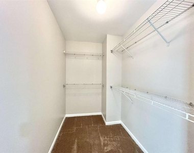 829 Store House Court - Photo Thumbnail 16