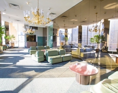535 N Michigan Avenue - Photo Thumbnail 13