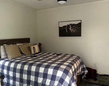 415 Walton Road - Photo Thumbnail 5