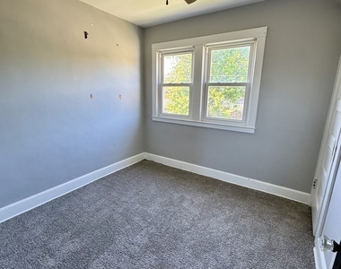 625 25th Avenue - Photo Thumbnail 7