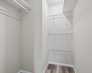 920 Casey Court - Photo Thumbnail 10