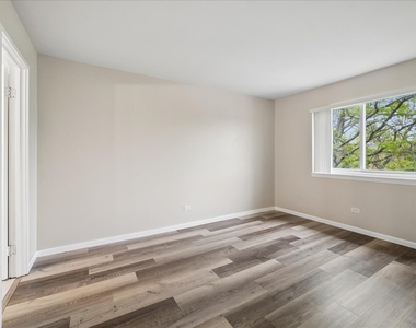 920 Casey Court - Photo Thumbnail 7