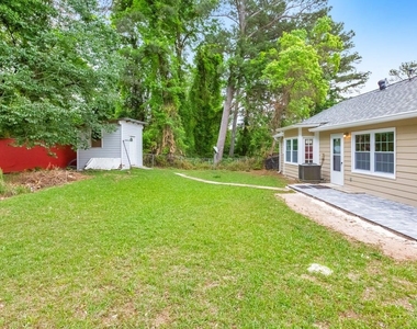 9138 Clubhouse Drive - Photo Thumbnail 18