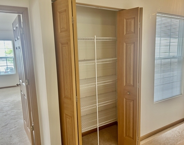 2482 Stoughton Circle - Photo Thumbnail 16