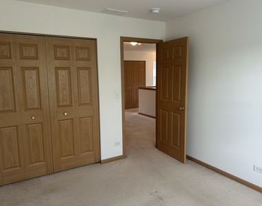 2482 Stoughton Circle - Photo Thumbnail 12
