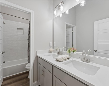 3364 Sarah Trail - Photo Thumbnail 37