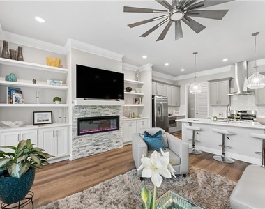 3364 Sarah Trail - Photo Thumbnail 10