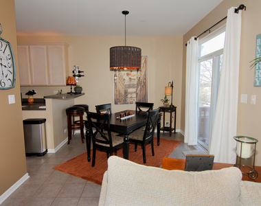 2930 Glacier Way - Photo Thumbnail 6