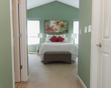 2930 Glacier Way - Photo Thumbnail 16