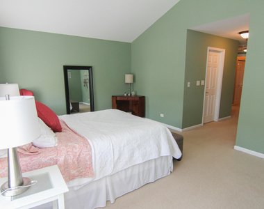 2930 Glacier Way - Photo Thumbnail 18