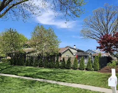 301 Oakbrook Court - Photo Thumbnail 1