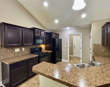 4668 Hidden Creek Drive - Photo Thumbnail 5