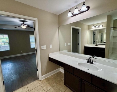 4668 Hidden Creek Drive - Photo Thumbnail 18