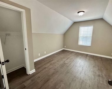 4668 Hidden Creek Drive - Photo Thumbnail 15