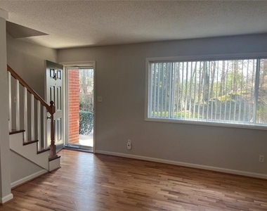 1604 Briarcliff Road - Photo Thumbnail 24