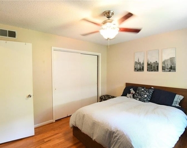 1604 Briarcliff Road - Photo Thumbnail 14