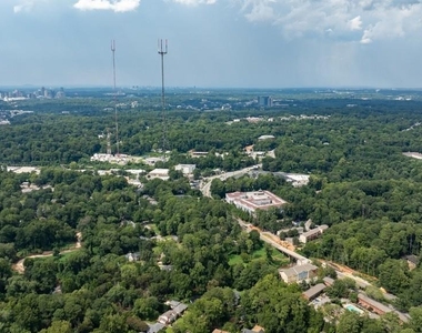 1604 Briarcliff Road - Photo Thumbnail 29