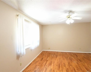 1604 Briarcliff Road - Photo Thumbnail 18