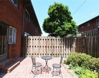 1604 Briarcliff Road - Photo Thumbnail 20