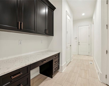 3750 Robinson Road Ne - Photo Thumbnail 25