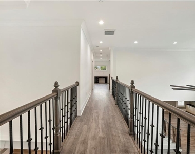 3750 Robinson Road Ne - Photo Thumbnail 36