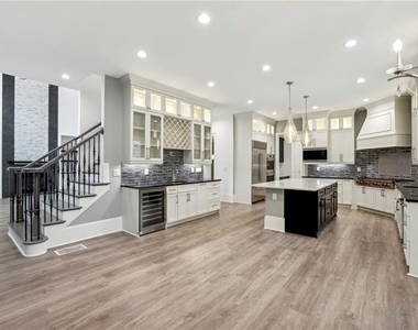 3750 Robinson Road Ne - Photo Thumbnail 23
