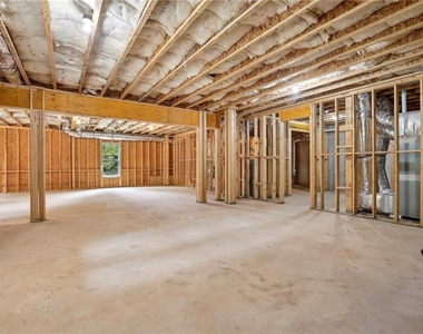 3750 Robinson Road Ne - Photo Thumbnail 45