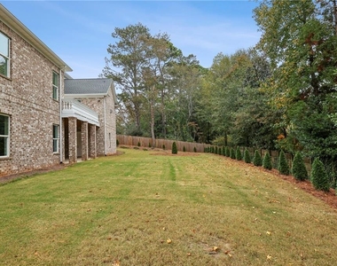 3750 Robinson Road Ne - Photo Thumbnail 50