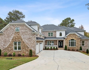 3750 Robinson Road Ne - Photo Thumbnail 1