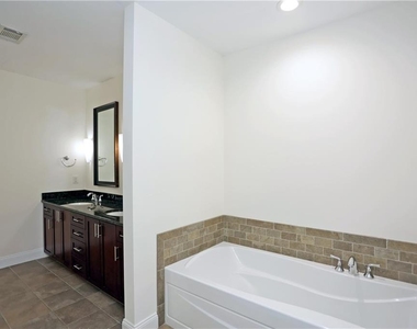 270 17th Street Nw - Photo Thumbnail 16