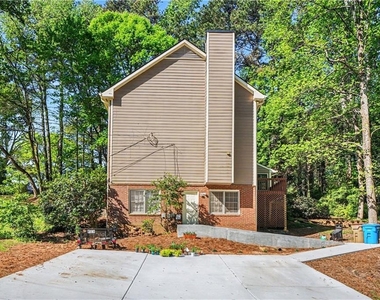 1527 Ridgewood Drive - Photo Thumbnail 1