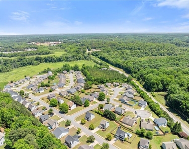 104 Jameston Drive - Photo Thumbnail 33