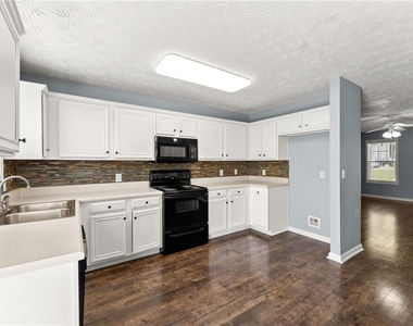 104 Jameston Drive - Photo Thumbnail 5