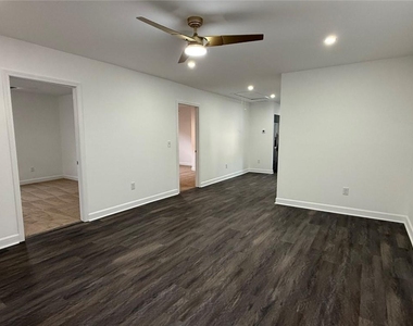 1040 Palmetto Avenue Sw - Photo Thumbnail 8