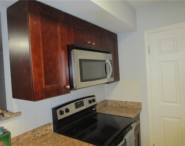 4003 Wingate Way - Photo Thumbnail 9