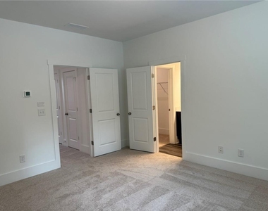 1682 Hannah Terrace Nw - Photo Thumbnail 9