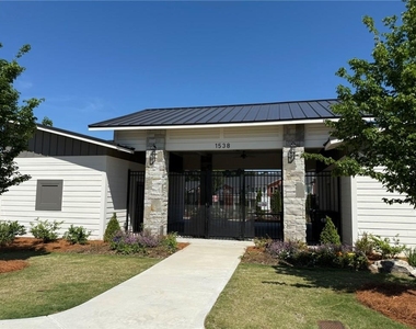 1682 Hannah Terrace Nw - Photo Thumbnail 29