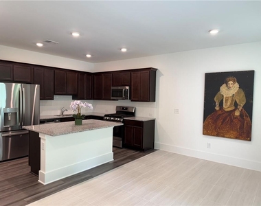 1682 Hannah Terrace Nw - Photo Thumbnail 6