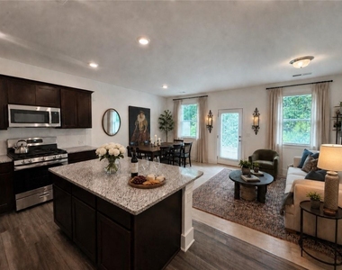 1682 Hannah Terrace Nw - Photo Thumbnail 4