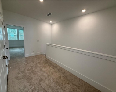 1682 Hannah Terrace Nw - Photo Thumbnail 14