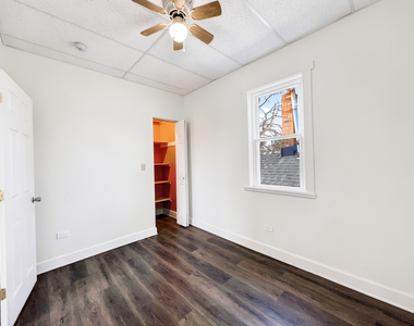 9046 S Brandon Avenue - Photo Thumbnail 7