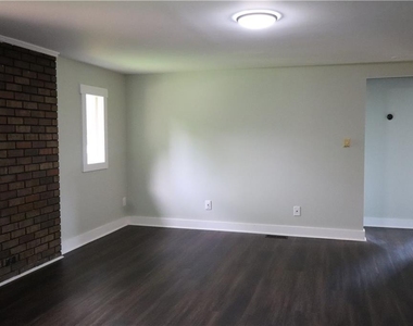 3432 Gilleland Circle - Photo Thumbnail 17