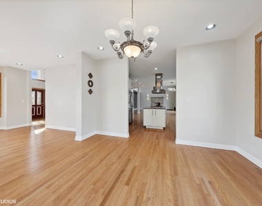 17w234 Massel Court - Photo Thumbnail 5