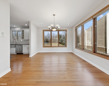 17w234 Massel Court - Photo Thumbnail 4