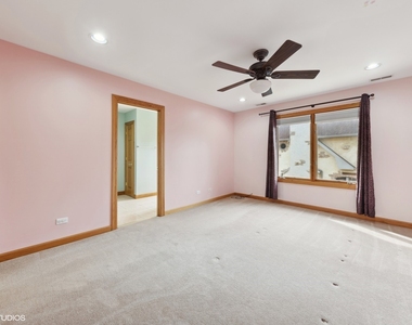 17w234 Massel Court - Photo Thumbnail 17