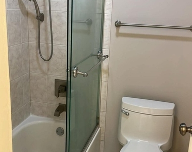 1015 Casa Drive - Photo Thumbnail 8